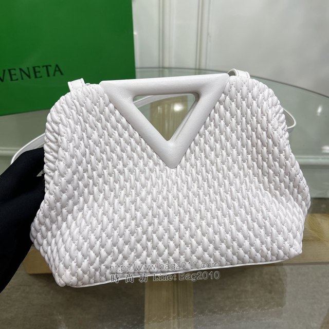 Bottega veneta高端女包 8546B BV寶緹嘉2021包包最新triangle倒三角手提單肩斜挎包三角包  gxz1277